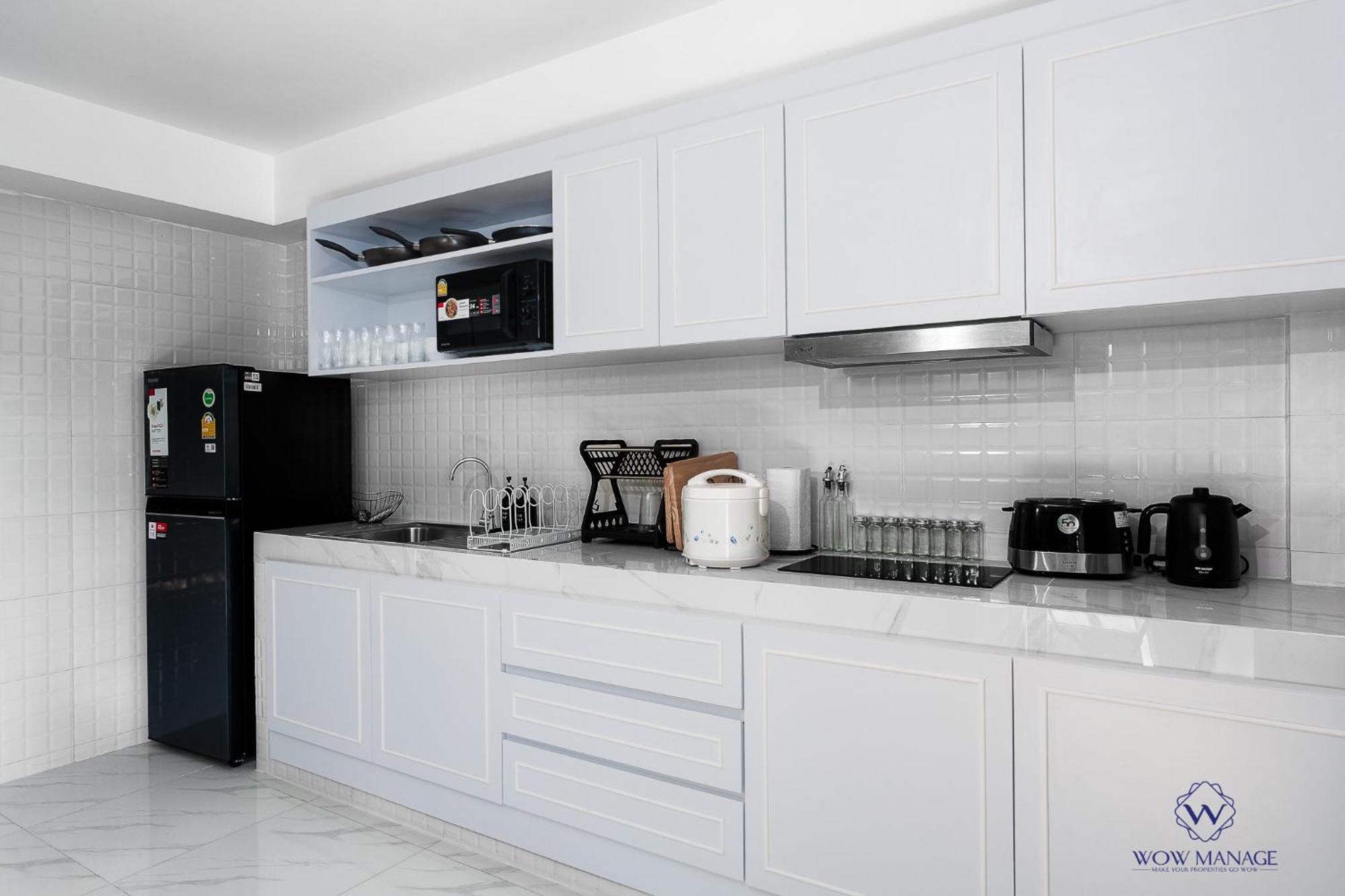 Enjoy Sunset Rainbow Alley - Wow Townhouse At Patong Hill 외부 사진
